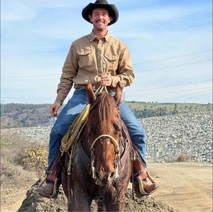 Meet your Posher, Dayton